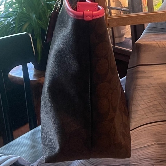 Coach ๐ฅ Signature City Zip Tote w/ matching wallet and checkbook holder ๐ฅ๐ฅ๐ฅ - Picture 5 of 16